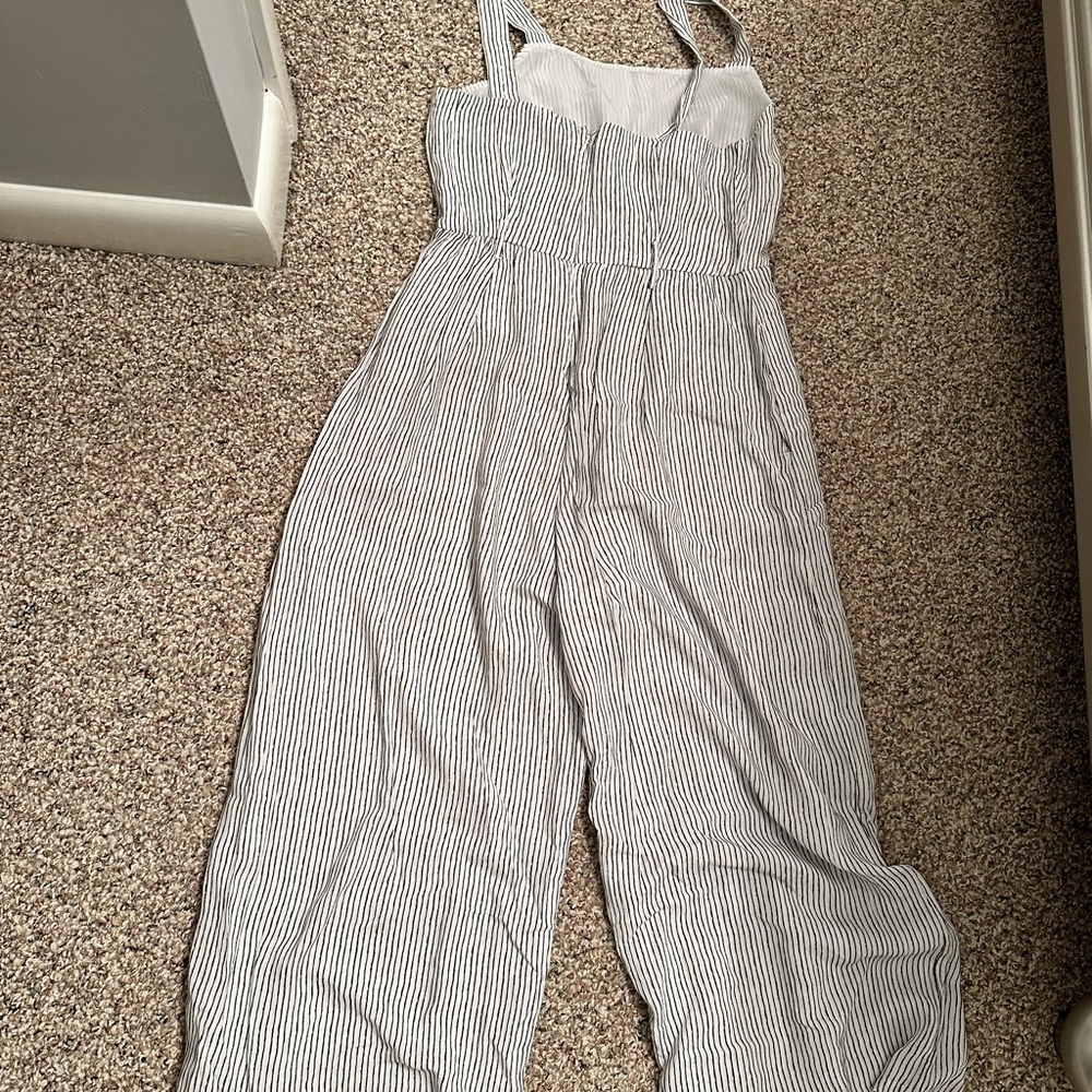 American Eagle Jumpsuit - Picture 5 of 6